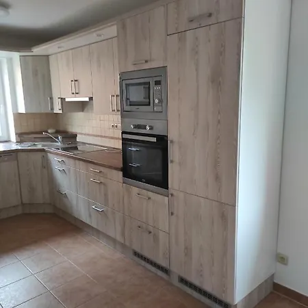 Domeček U Lesa *
