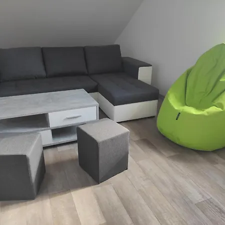 Domecek U Lesa Holiday home Humpolec