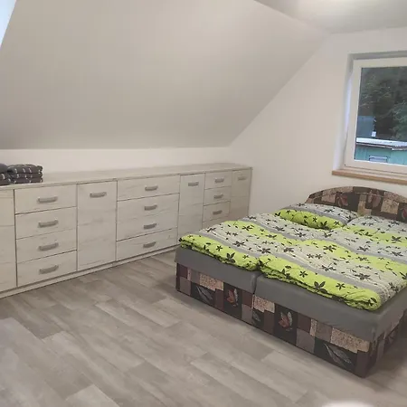 Casa de Férias Domecek U Lesa Humpolec